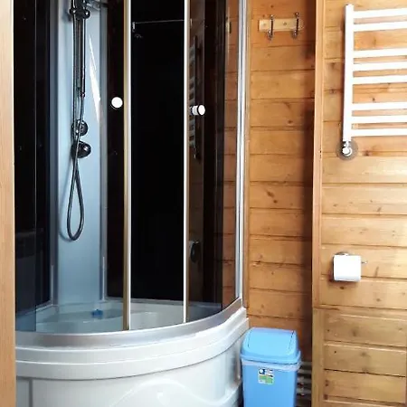 у тарнавских אורחן